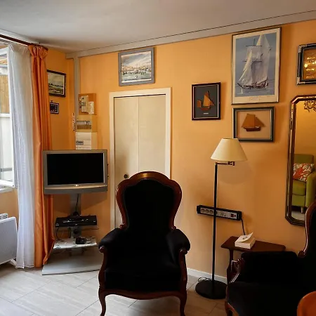 Cosy Pour 2 A 50m De La Plage, Centre-ville, Equipe - Fr-1-197-507